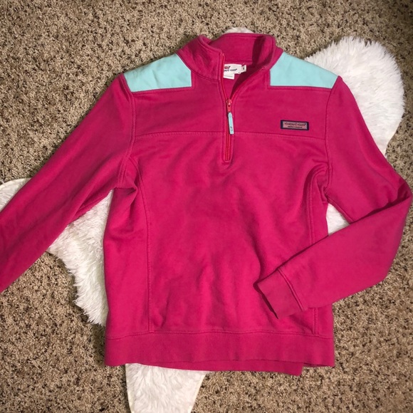 Vineyard Vines Tops - Vineyard vines pullover 💕